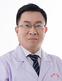   副主任医师，普外专业，普外一科主任。1993年毕业于济宁医学院临床医学系，曾在山大齐鲁医院普外科和天津肿瘤医院甲状腺、乳腺外科进修   